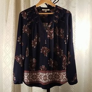 EUC Black Rainn V Neck Pasely Patten Blouse Size L